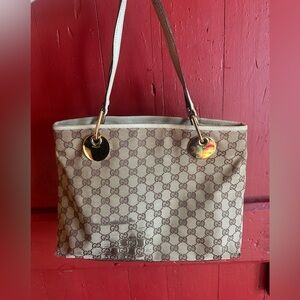 Gucci GG Eclipse bag